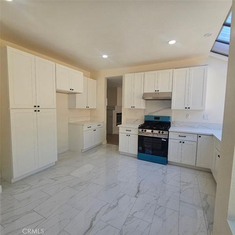 2951 Wimbledon, Corona, CA 92879