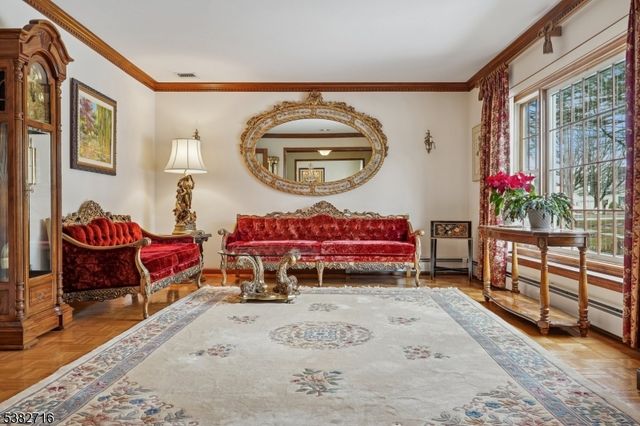 32 Nancy Terrace, Washington Twp., NJ 07853