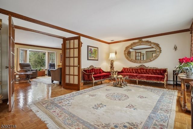 32 Nancy Terrace, Washington Twp., NJ 07853