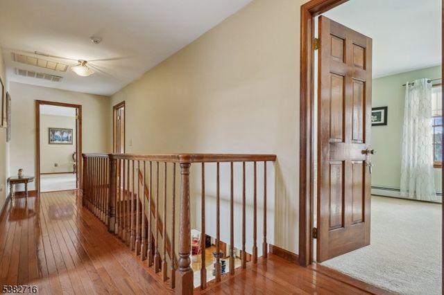 32 Nancy Terrace, Washington Twp., NJ 07853