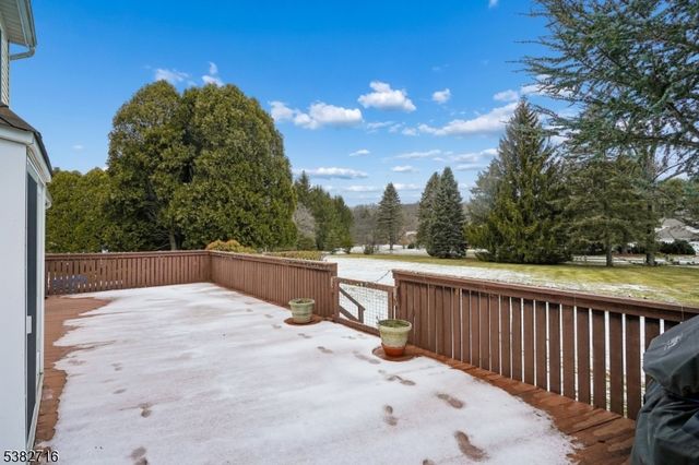 32 Nancy Terrace, Washington Twp., NJ 07853