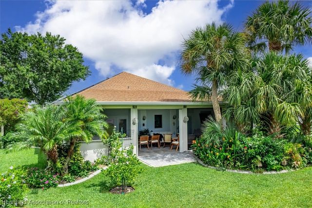 17 Acacia Court N, Lake Placid, FL 33852