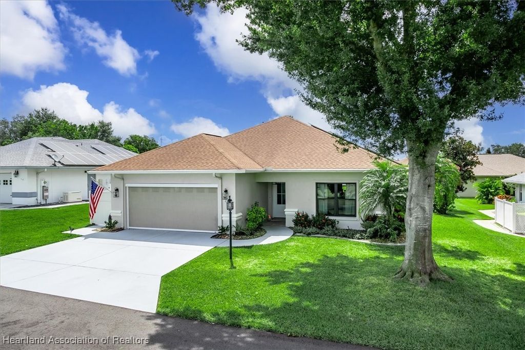 17 Acacia Court N, Lake Placid, FL 33852