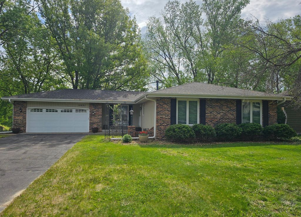 16821 Blind Lake Trail SE, Prior Lake, MN 55372