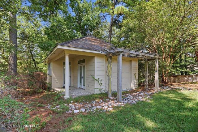 415 Pembrooke Drive, Madison, MS 39110