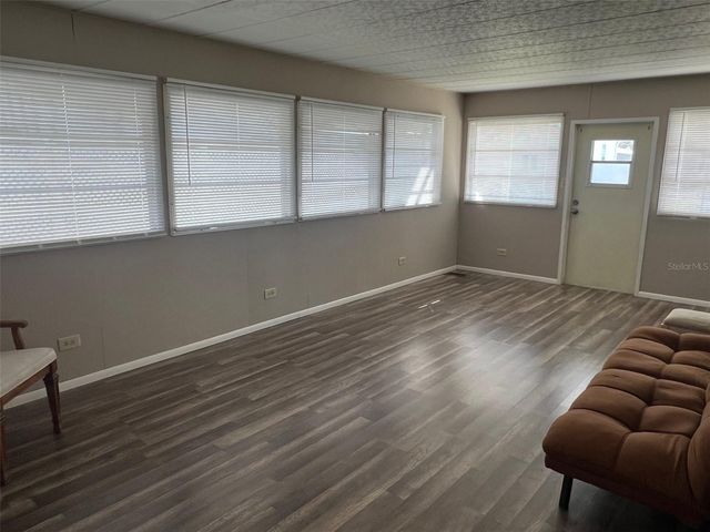 66 THATCH PALM STREET W, Largo, FL 33770