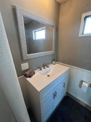 66 THATCH PALM STREET W, Largo, FL 33770