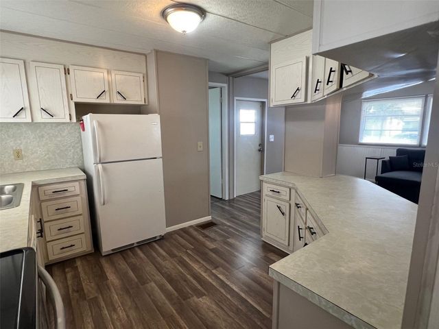 66 THATCH PALM STREET W, Largo, FL 33770