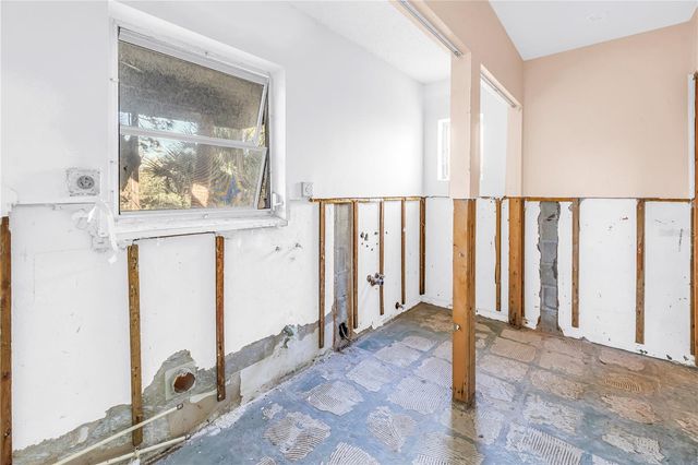 523 REID STREET, Sarasota, FL 34242