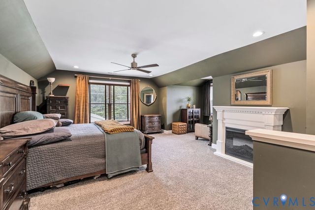 11655 Riverboat Dr, Chester, VA 23836