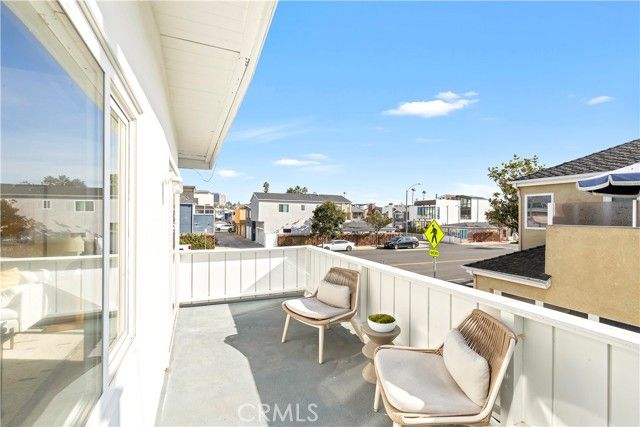 130 43rd, Newport Beach, CA 92663