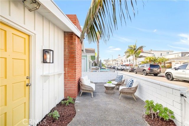 130 43rd, Newport Beach, CA 92663