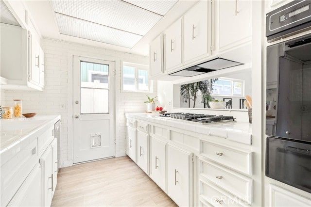 130 43rd, Newport Beach, CA 92663