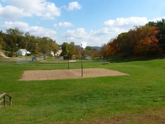 900 Vankirk St., Clairton, PA 15025