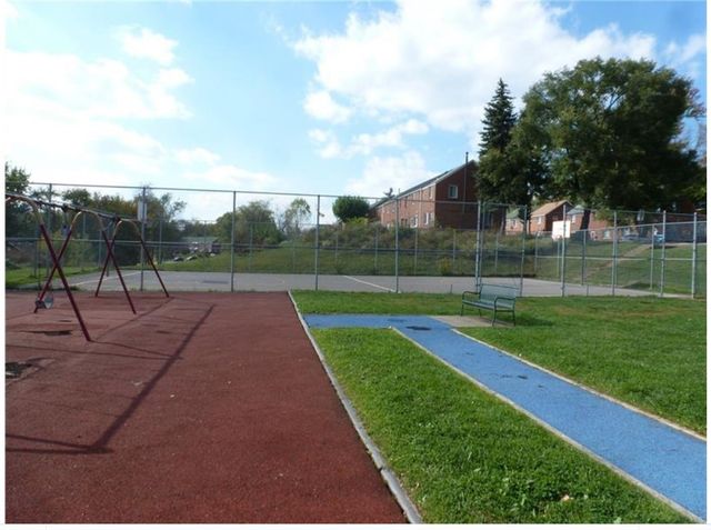 900 Vankirk St., Clairton, PA 15025