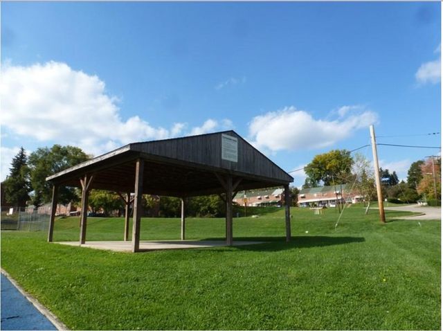 900 Vankirk St., Clairton, PA 15025