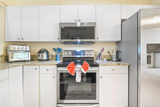 29708 69TH STREET N, Clearwater, FL 33761