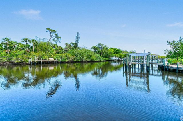 4707 SE Manatee Way, Stuart, FL 34997