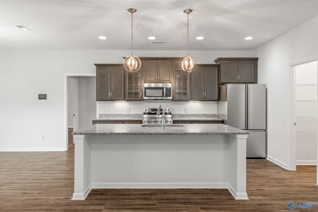 152 Kingswood Drive, Huntsville, AL 35806