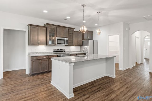152 Kingswood Drive, Huntsville, AL 35806