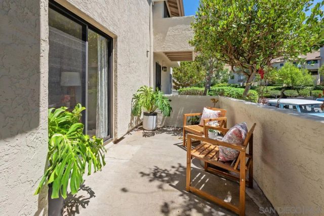 2726 Ariane Dr 46, San Diego, CA 92117