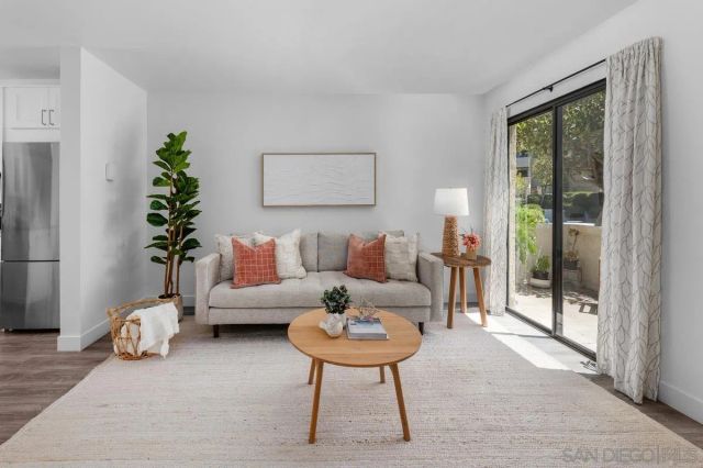 2726 Ariane Dr 46, San Diego, CA 92117