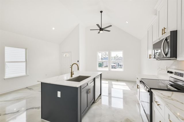 16922 W Forrestal, Montgomery, TX 77316