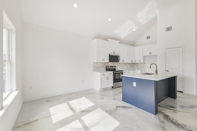 16922 W Forrestal, Montgomery, TX 77316