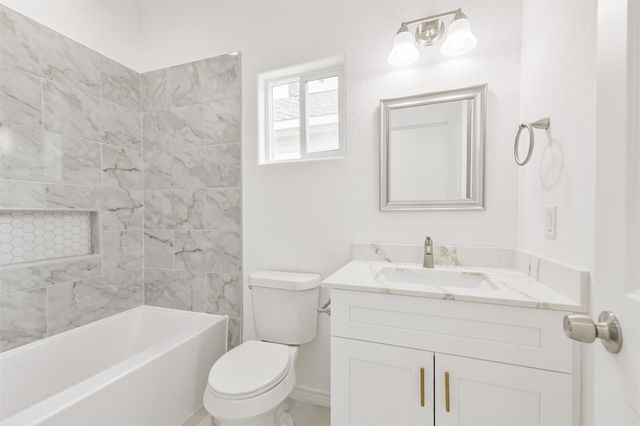 16922 W Forrestal, Montgomery, TX 77316