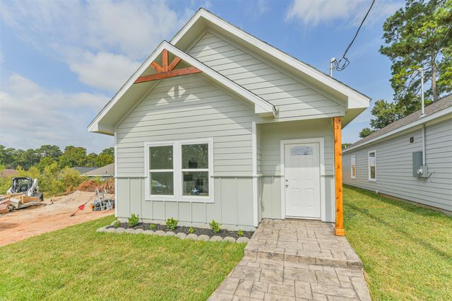 16922 W Forrestal, Montgomery, TX 77316