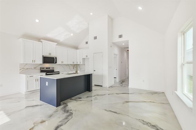 16922 W Forrestal, Montgomery, TX 77316