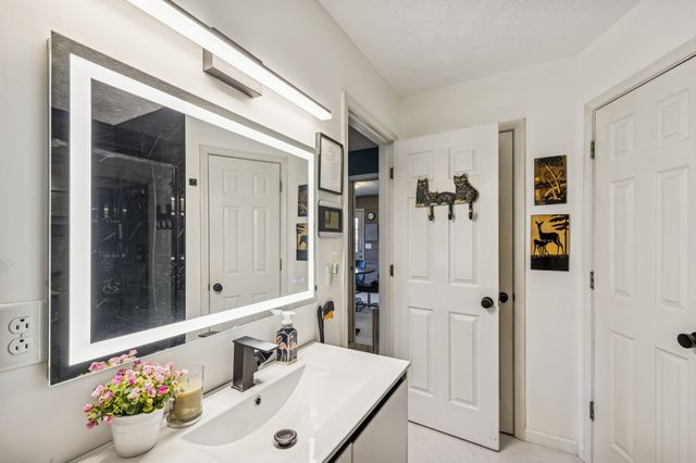 202 Briston Court, Murfreesboro, TN 37127