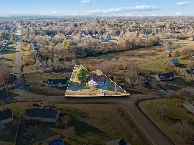 202 Briston Court, Murfreesboro, TN 37127