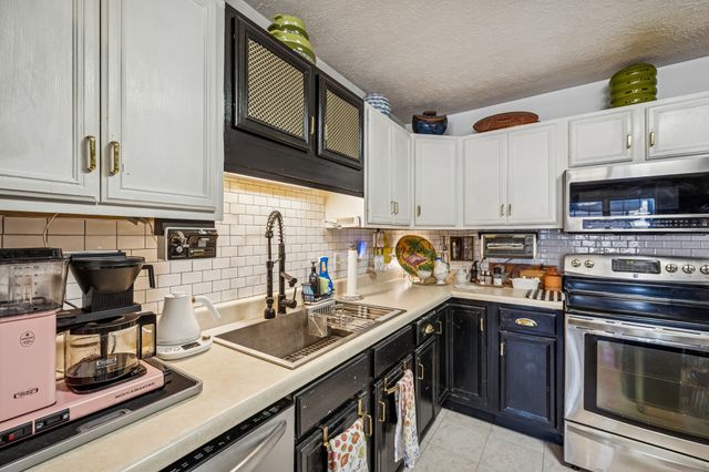 202 Briston Court, Murfreesboro, TN 37127