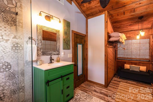 221 Pineville Matthews Road, Matthews, NC 28105