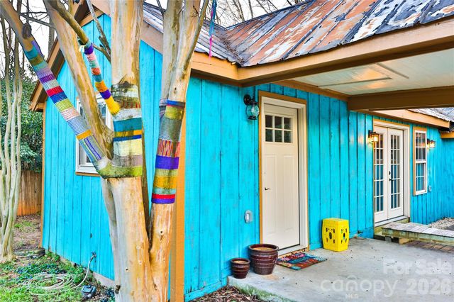 221 Pineville Matthews Road, Matthews, NC 28105