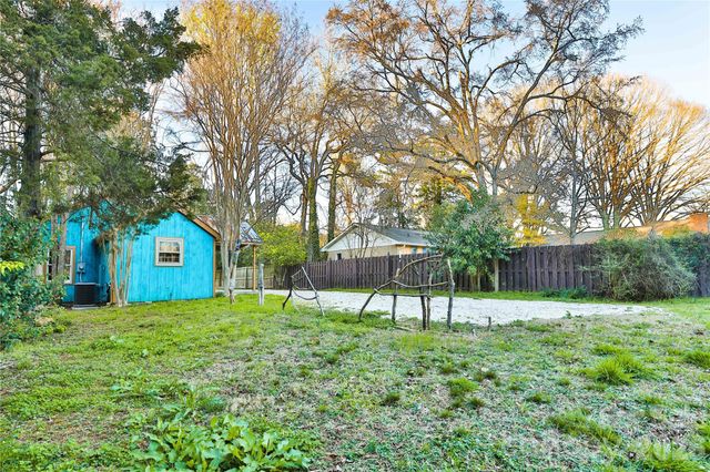 221 Pineville Matthews Road, Matthews, NC 28105