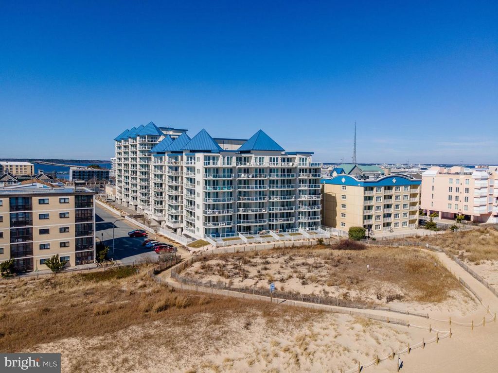 Image 2 of property listing at 6 60TH ST #102, Ocean City, MD 21842