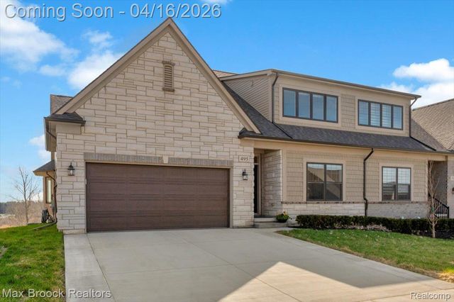 495 Cornerstone Drive, Oxford Charter Township, MI 48371