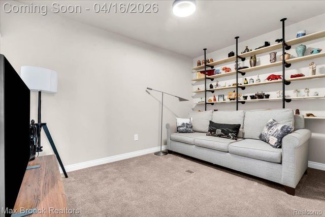495 Cornerstone Drive, Oxford Charter Township, MI 48371