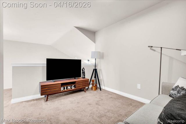 495 Cornerstone Drive, Oxford Charter Township, MI 48371