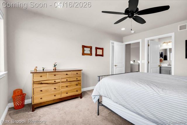 495 Cornerstone Drive, Oxford Charter Township, MI 48371