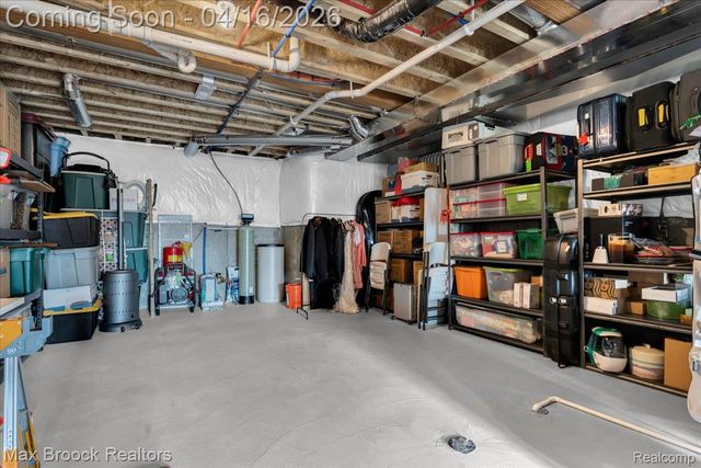 495 Cornerstone Drive, Oxford Charter Township, MI 48371