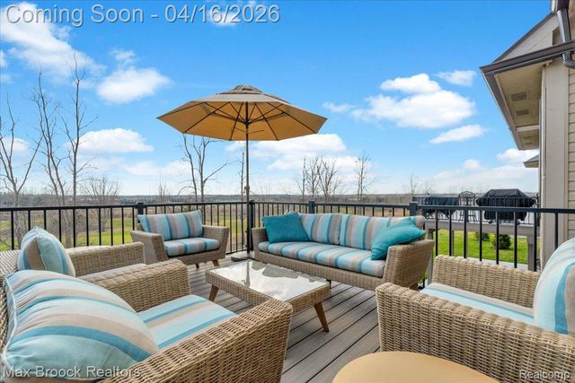 495 Cornerstone Drive, Oxford Charter Township, MI 48371