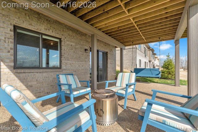 495 Cornerstone Drive, Oxford Charter Township, MI 48371