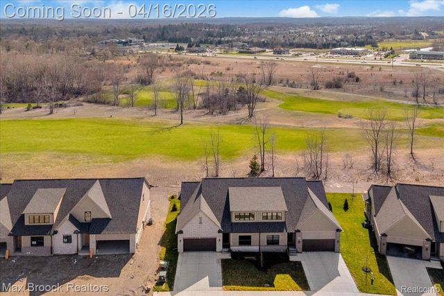495 Cornerstone Drive, Oxford Charter Township, MI 48371