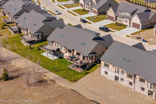 495 Cornerstone Drive, Oxford Charter Township, MI 48371