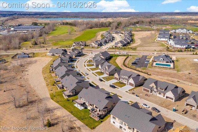 495 Cornerstone Drive, Oxford Charter Township, MI 48371
