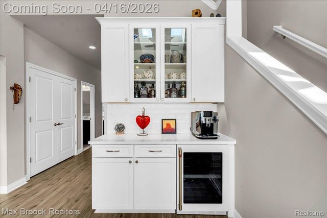 495 Cornerstone Drive, Oxford Charter Township, MI 48371