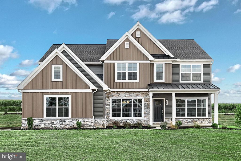 14 BETONY LN, Lebanon, PA 17042